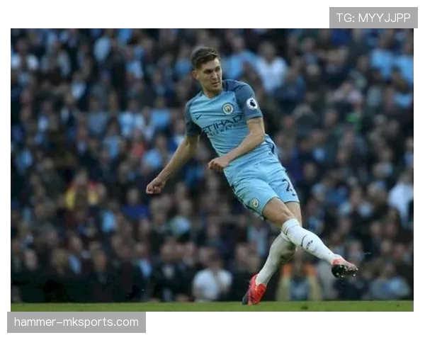 斯通斯传球建功，助球队逆转取胜关键战役表现抢眼