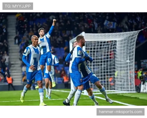 西甲新星闪耀赛季初，年轻球员亮眼表现引热议