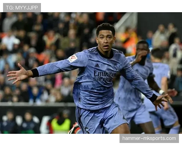 贝林厄姆当选西甲最佳球员,赛季表现稳健持续提升 贝林厄姆当选西甲最佳球员,赛季表现稳健持续提升