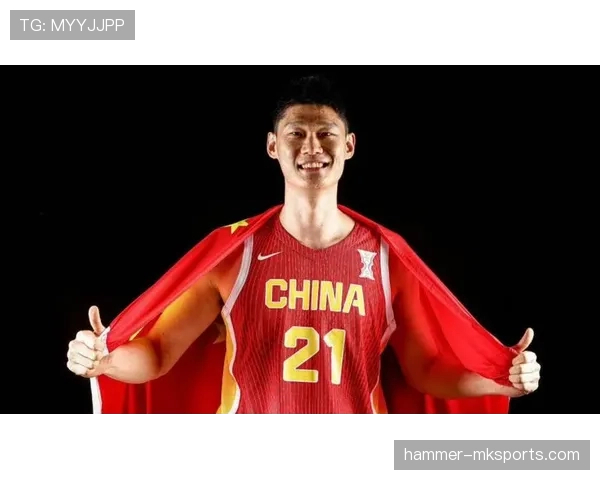 胡金秋这阵子生活咋感觉跟个低调富豪，出门像走T台似的谁还敢认得出